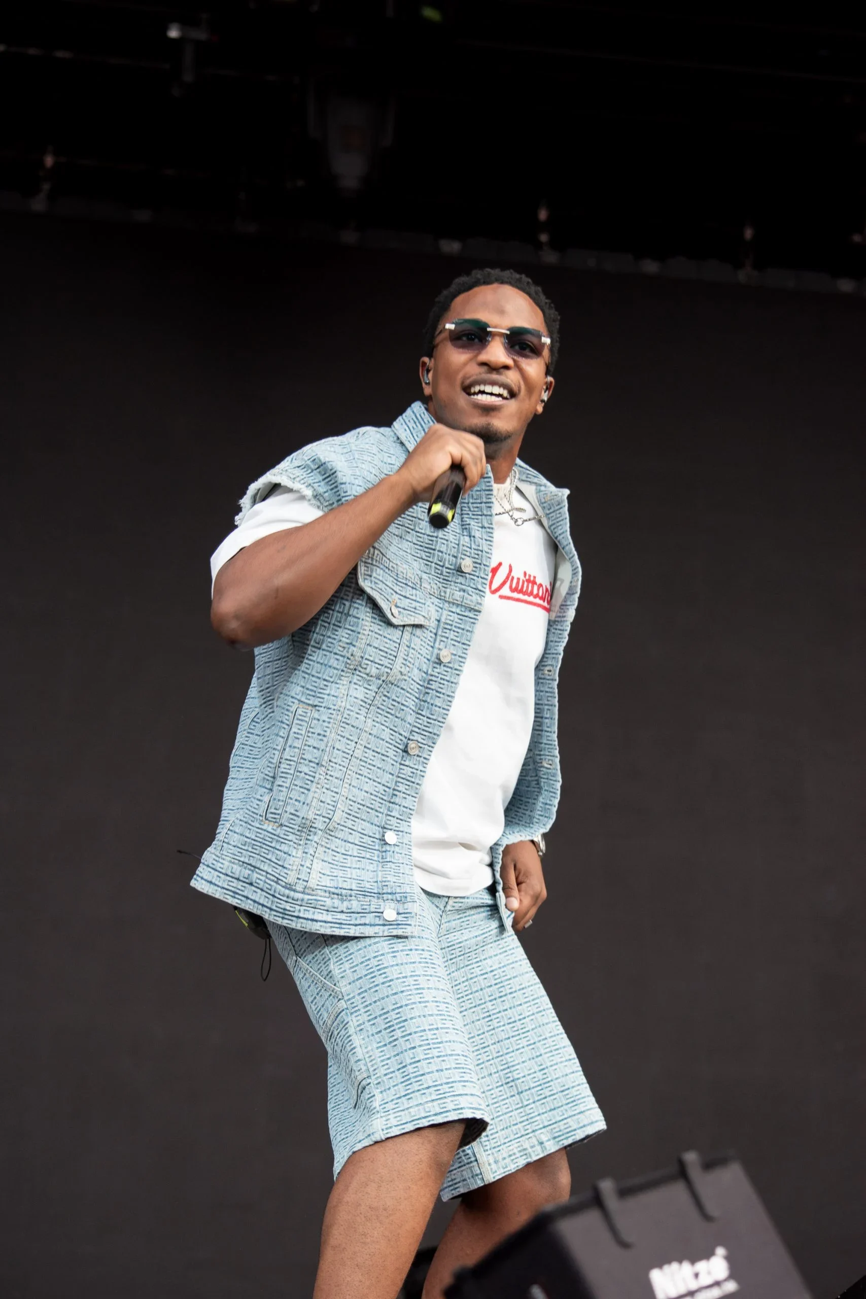 Niska dominant la scène à Lollapalooza Paris 2023.